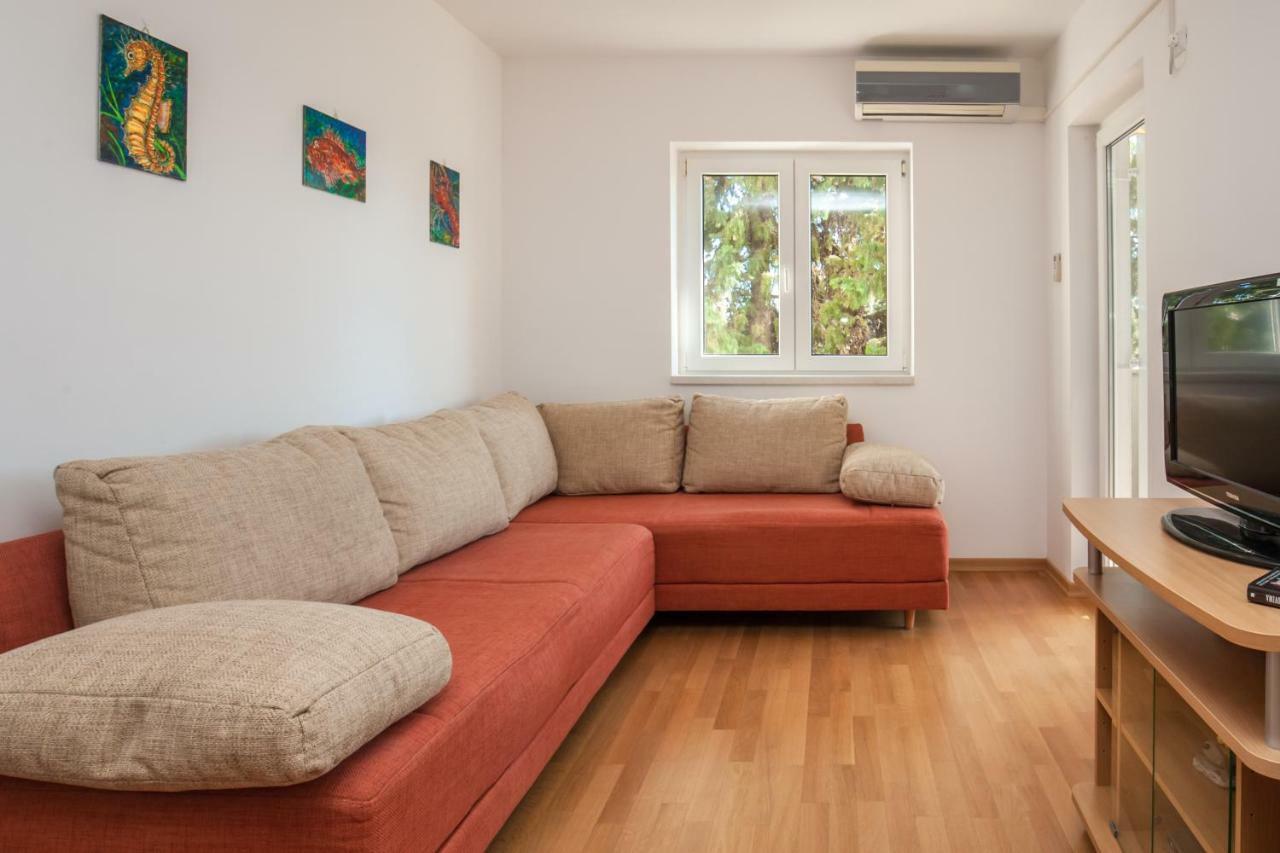 Villa Dalmatia Apartments Бол Экстерьер фото